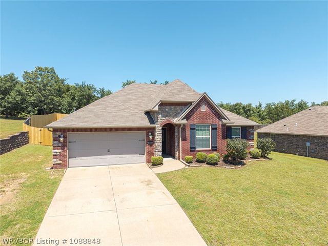 126 Pine Street, Greenwood, AR 72936