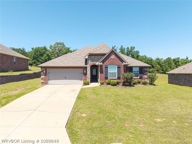 126 Pine Street, Greenwood, AR 72936