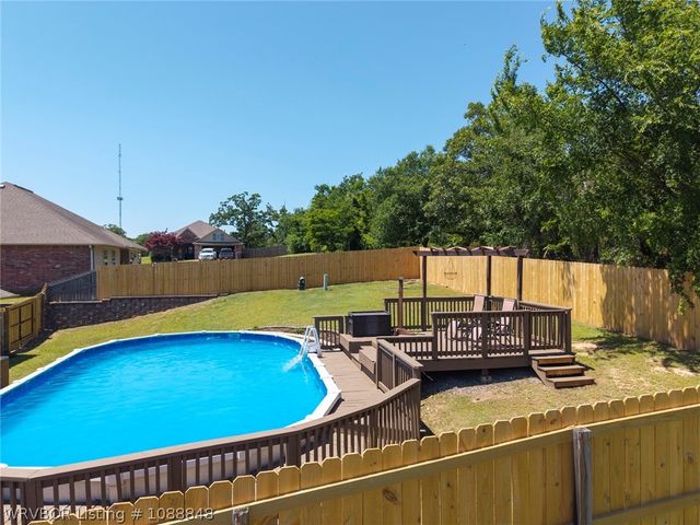 126 Pine Street, Greenwood, AR 72936