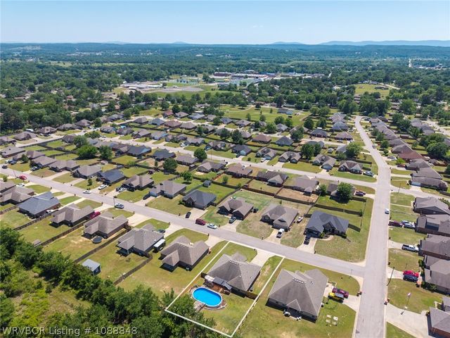 126 Pine Street, Greenwood, AR 72936