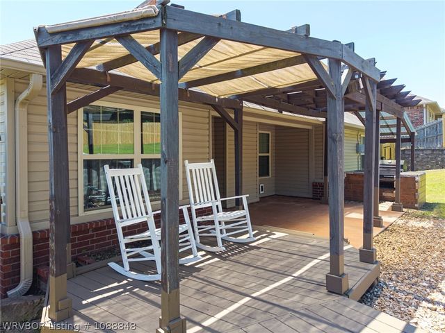 126 Pine Street, Greenwood, AR 72936
