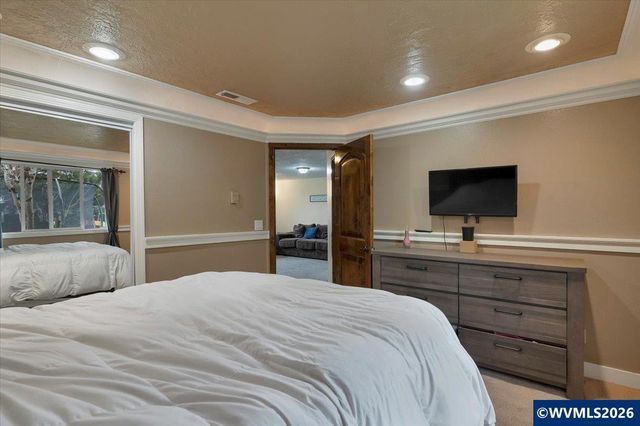 910 N 8th St, Aumsville, OR 97325