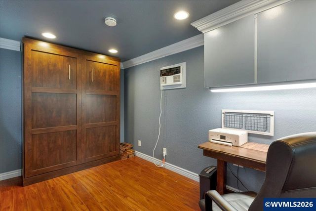 910 N 8th St, Aumsville, OR 97325