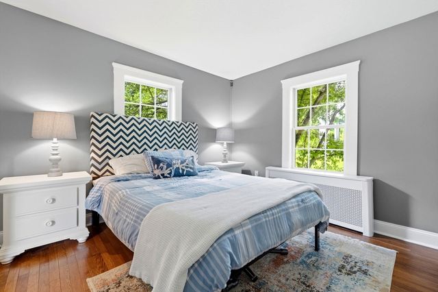 221 Central St, Hingham, MA 02043
