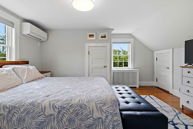 221 Central St, Hingham, MA 02043