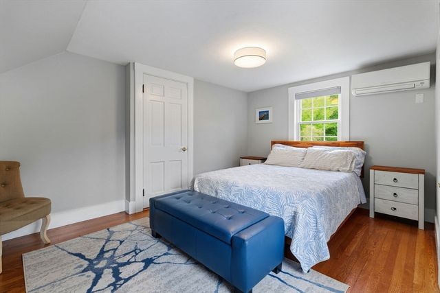 221 Central St, Hingham, MA 02043