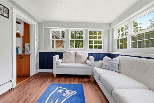 221 Central St, Hingham, MA 02043