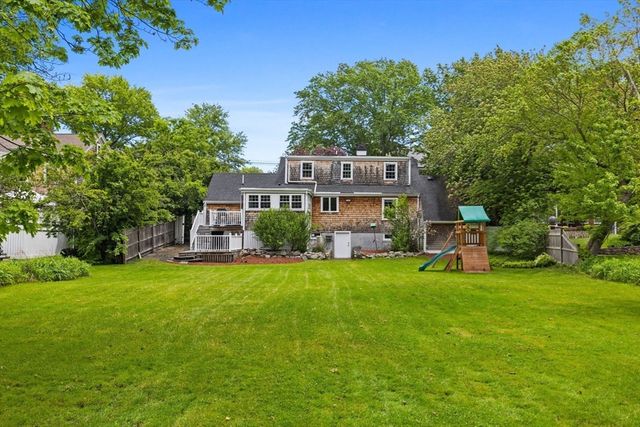 221 Central St, Hingham, MA 02043