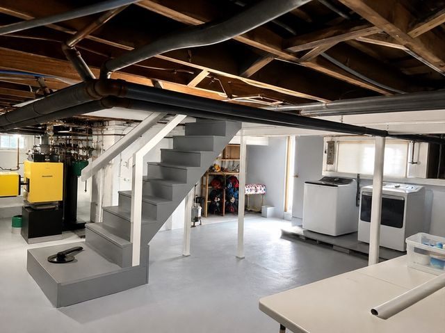 221 Central St, Hingham, MA 02043