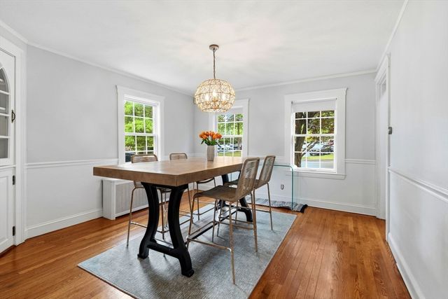221 Central St, Hingham, MA 02043