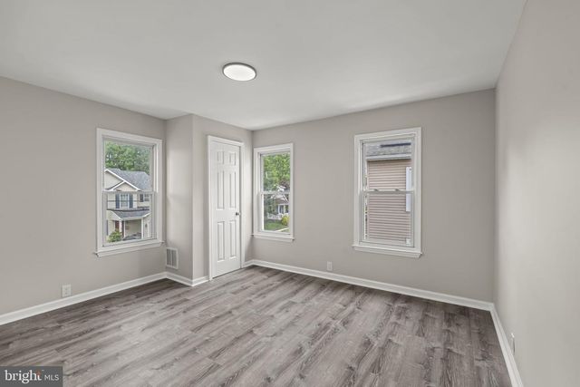 213 CHESTNUT ST, Westville, NJ 08093