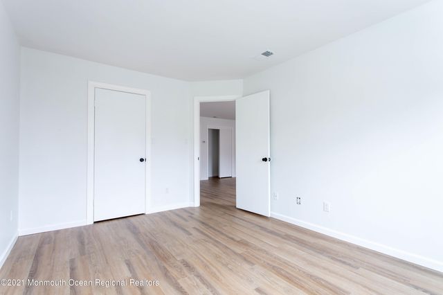 93 Diane Drive, Tinton Falls, NJ 07753