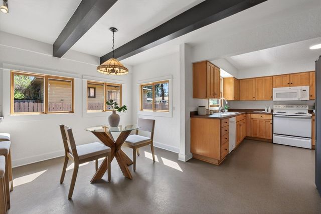 714 NE 10th Street, Bend, OR 97701