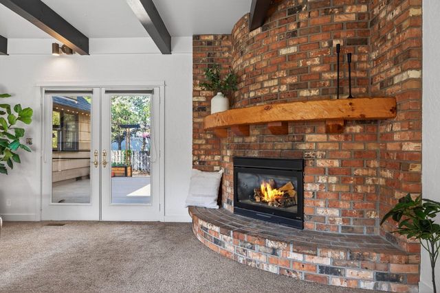 714 NE 10th Street, Bend, OR 97701