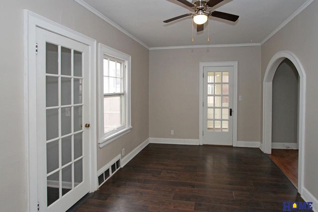 2740 S 13th Street, Lincoln, NE 68502