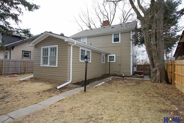 2740 S 13th Street, Lincoln, NE 68502