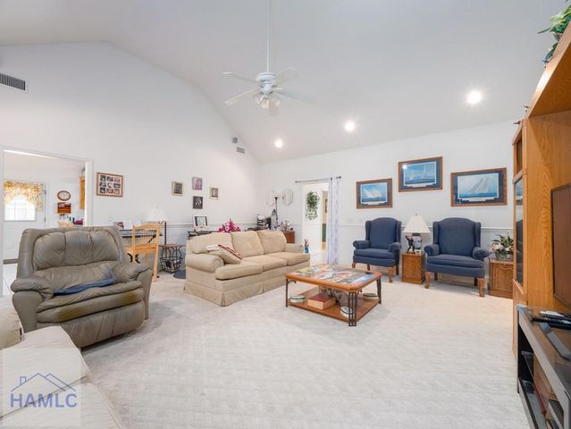 545 Cody Drive, Jesup, GA 31545
