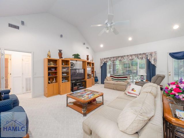 545 Cody Drive, Jesup, GA 31545