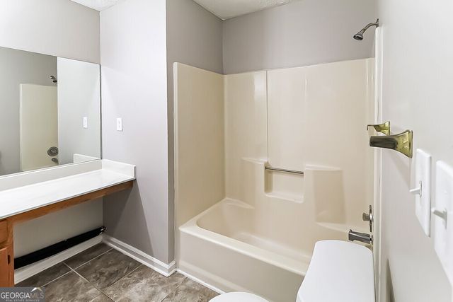 1503 Windy Oaks Court SE, Conyers, GA 30013