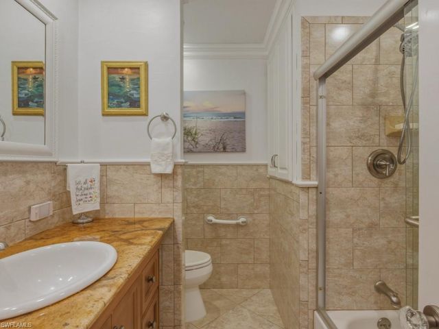 32 Covey LN 32, Naples, FL 34114