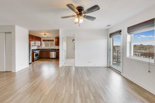 2501 W Bryn Mawr Avenue 507, Chicago, IL 60659