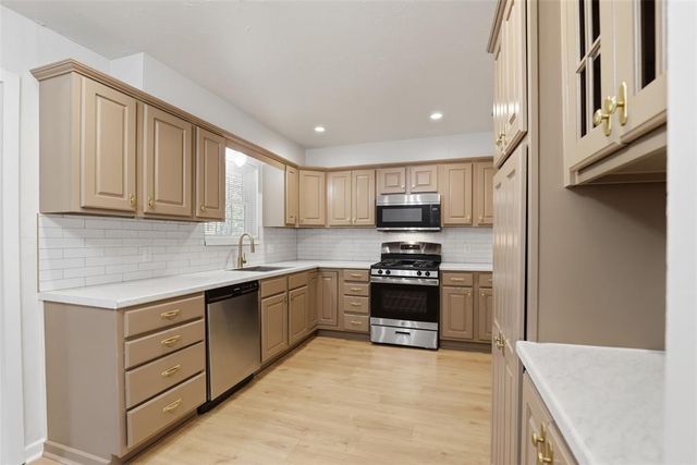 4704 Michael Drive, Del City, OK 73115