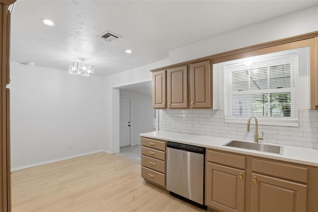 4704 Michael Drive, Del City, OK 73115