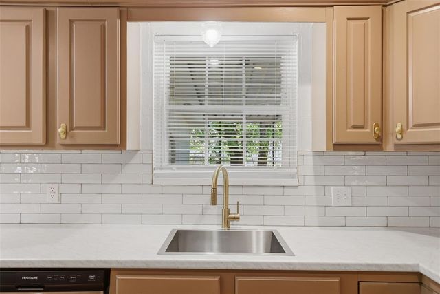 4704 Michael Drive, Del City, OK 73115