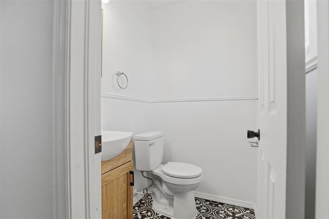 4704 Michael Drive, Del City, OK 73115