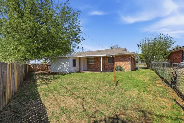 4704 Michael Drive, Del City, OK 73115
