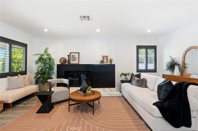 17126 San Fernando Mission, Granada Hills, CA 91344
