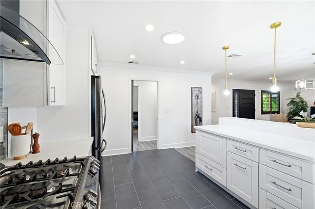 17126 San Fernando Mission, Granada Hills, CA 91344