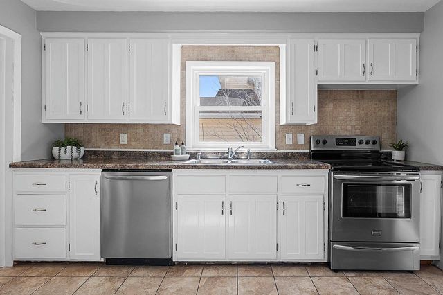 215 S ELM STREET, Kimberly, WI 54136