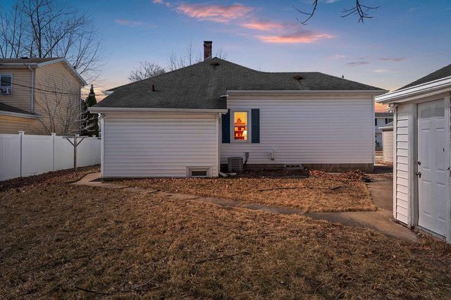 215 S ELM STREET, Kimberly, WI 54136