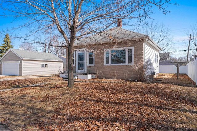 215 S ELM STREET, Kimberly, WI 54136