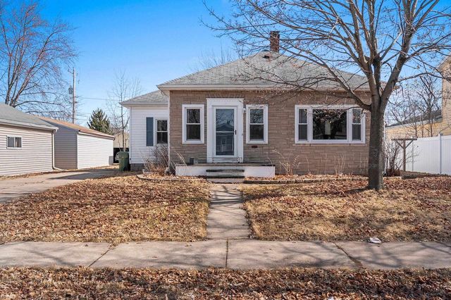 215 S ELM STREET, Kimberly, WI 54136