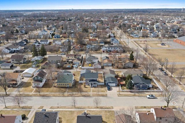 215 S ELM STREET, Kimberly, WI 54136