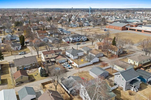 215 S ELM STREET, Kimberly, WI 54136