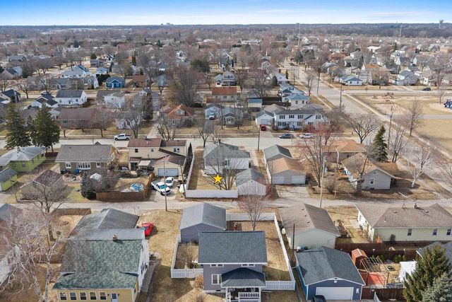 215 S ELM STREET, Kimberly, WI 54136