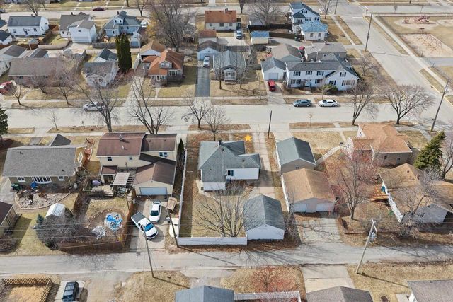 215 S ELM STREET, Kimberly, WI 54136