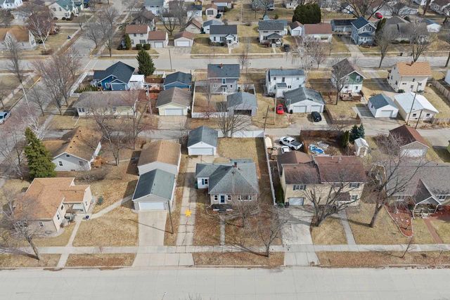 215 S ELM STREET, Kimberly, WI 54136