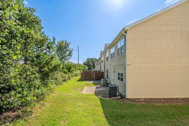 284 Commons Drive, Jonesboro, GA 30236