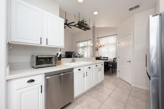 700 SEABROOK COURT 201, Altamonte Springs, FL 32714