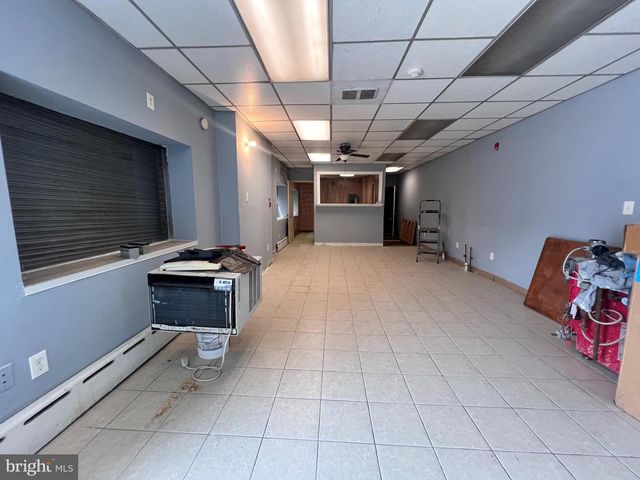 2052 S GARNET ST, Philadelphia, PA 19145