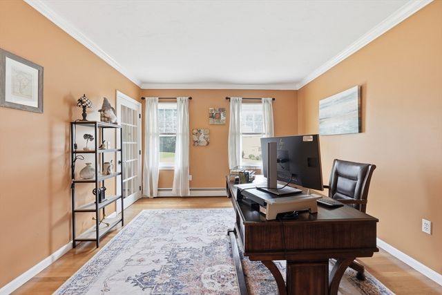 21 Wildflower Dr, Sutton, MA 01590