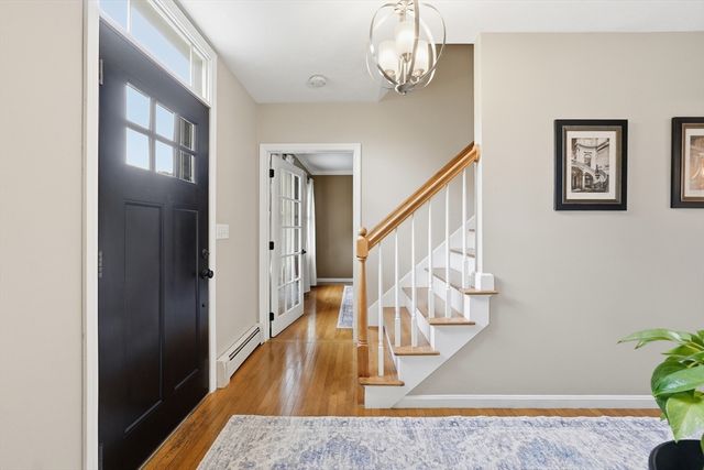 21 Wildflower Dr, Sutton, MA 01590