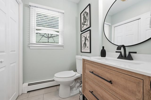21 Wildflower Dr, Sutton, MA 01590