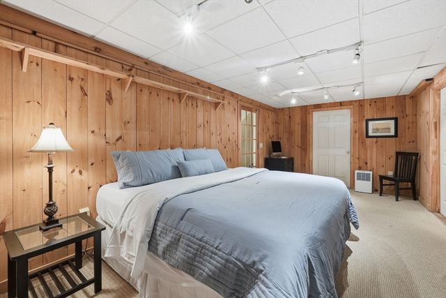 21 Wildflower Dr, Sutton, MA 01590