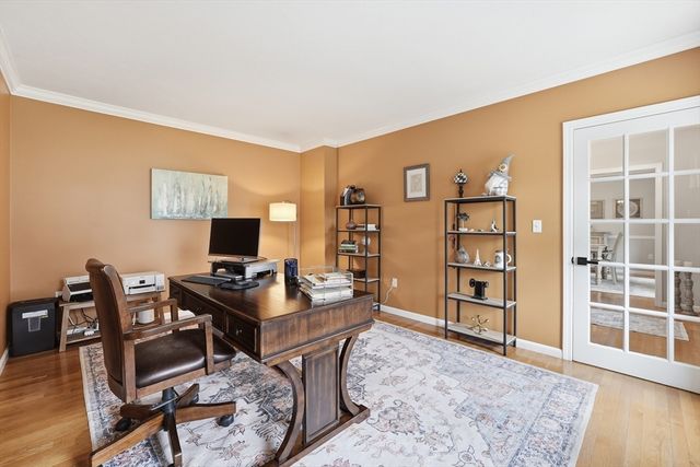 21 Wildflower Dr, Sutton, MA 01590