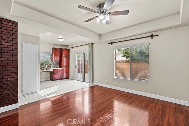 9400 Burnet 103, North Hills (los Angeles), CA 91343